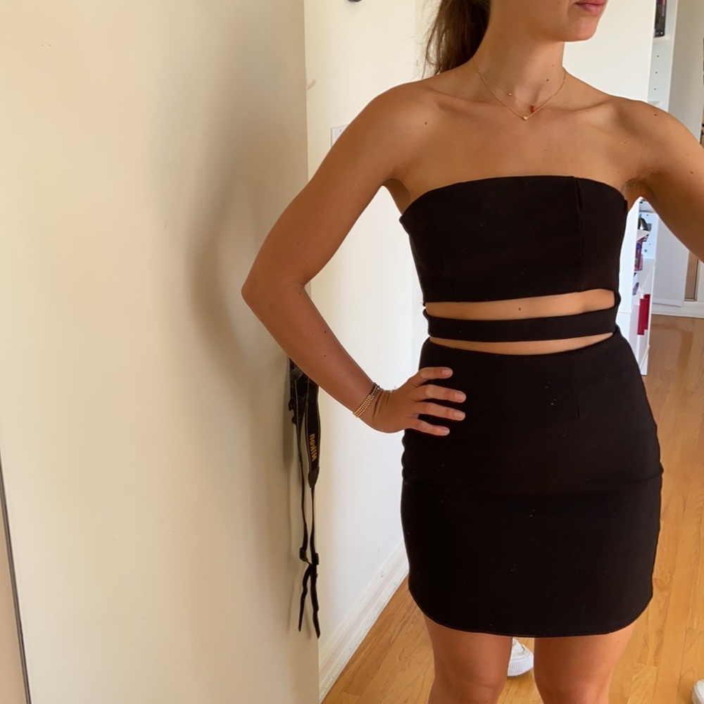 Sexy strapless mini dress